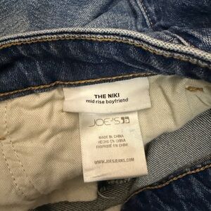 Joe's Jeans Blue Denim Mid Rise Boyfriend